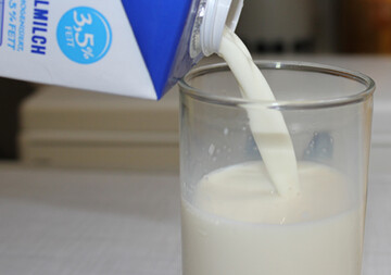 Im M�rz 2016 ging der Kieler Rohstoffwert Milch des ife Instituts f�r Ern�hrungswirtschaft Kiel um 2,3 Cent von 22,1 auf 19,8 Cent pro kg Milch zur�ck.