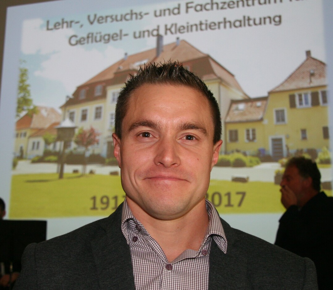 Manuel Moosmayer, Burgrieden, ist frisch gebackener Meister Tierwirt, Fachrichtung Gefll�gel, 2017