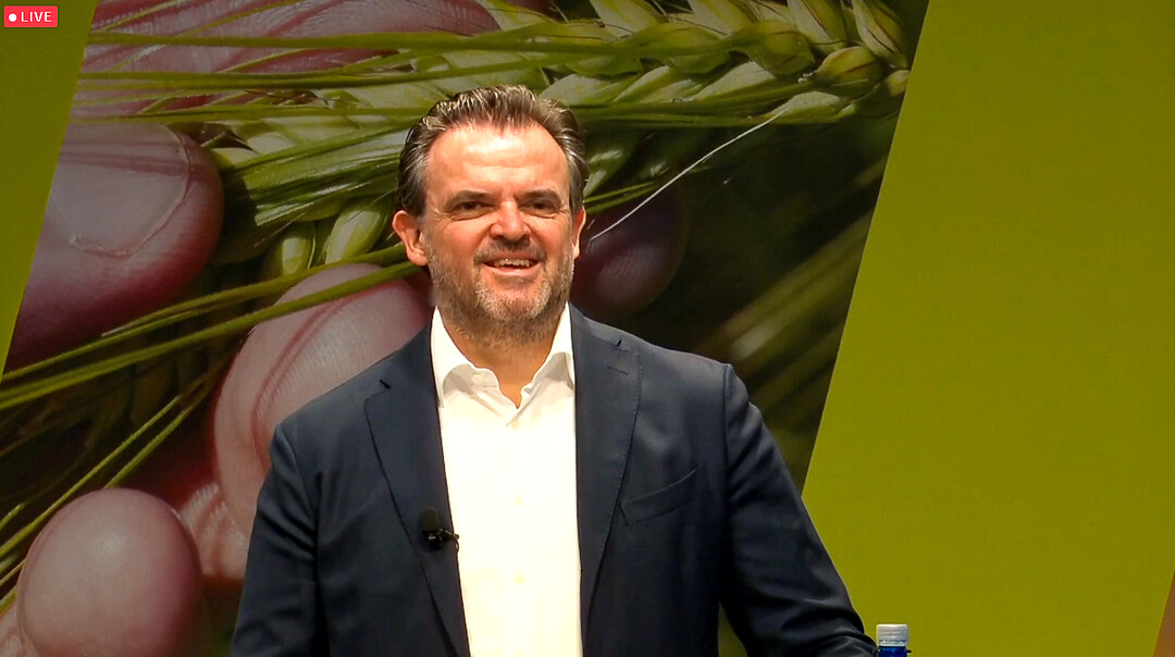 Peter D. Müller, Geschäftsführer von Bayer CropScience Deutschland