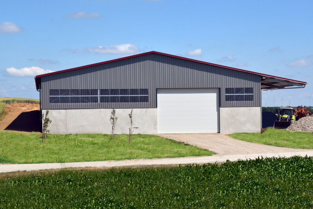 Ma�geschneiderte Stallbaul�sungen aus einer Hand sind die Basis f�r eine nachhaltige Unternehmensentwicklung. 