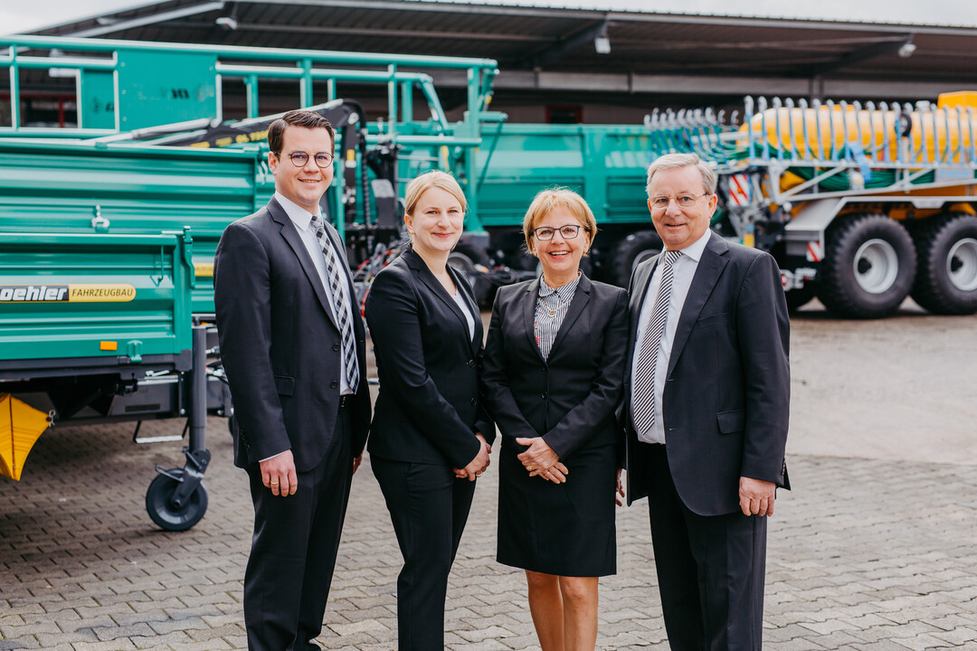 Die Oehler-Gesch�ftsf�hrung mit (v.l.): Manfred Oehler, Diana Oehler, Yvonne Oehler und Sascha Riedinger.