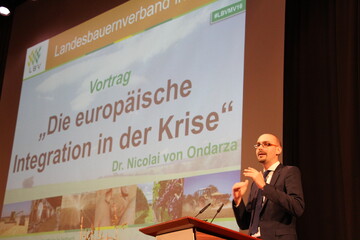 Dr. Nicolai von Ondarza ist Gastredner bei der LBV-Mitgliederversammlung