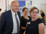 Der Präsident mit zwei aus seinem PR-Team: Öffentlichkeitsarbeiterin Ida Hartmann und LBV-Pressesprecherin Ariane Amstutz (rechts).
