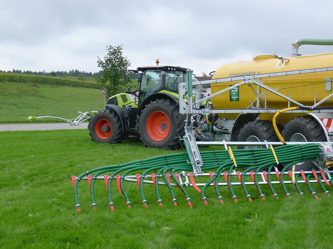 Mit dem Investitions- und Zukunftsprogramm (IuZ) werden unter anderem Investitionen in Lagerung, Ausbringungstechnik und Aufbereitung von Wirtschaftsd�nger gef�rdert.