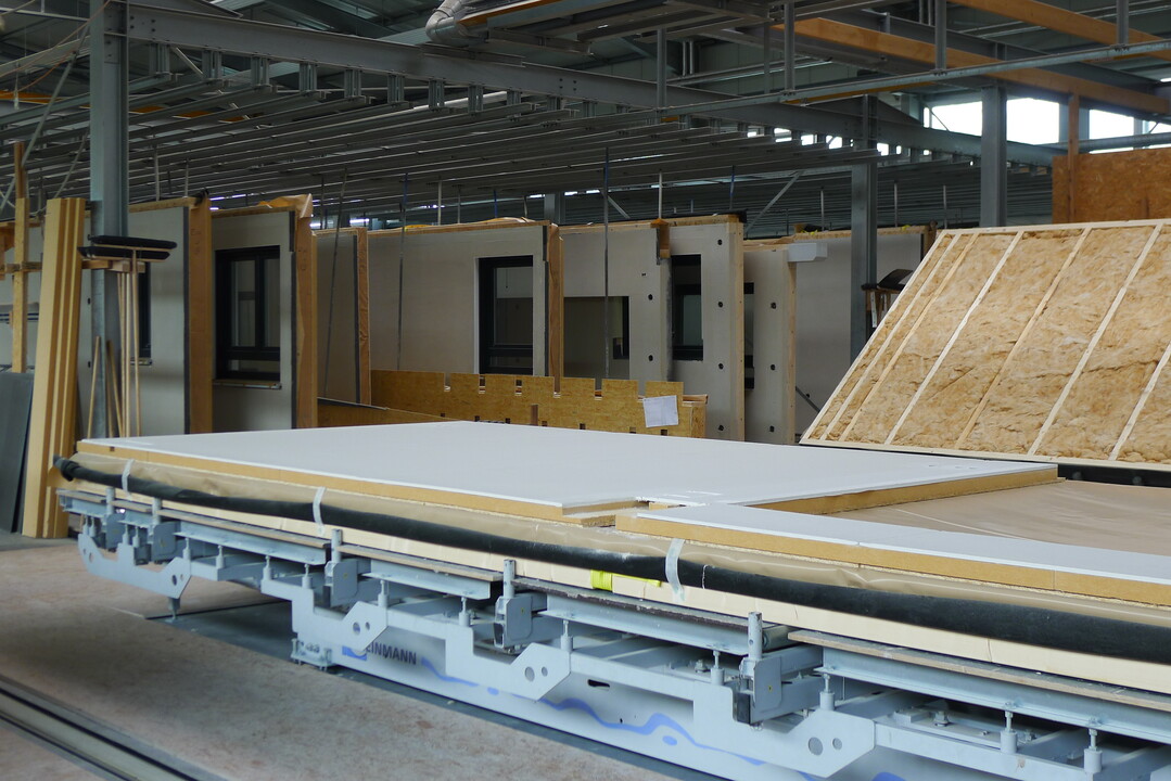 Im vergangenen Jahr wurden rund 37 Kilometer W�nde f�r Fertigh�user gebaut.