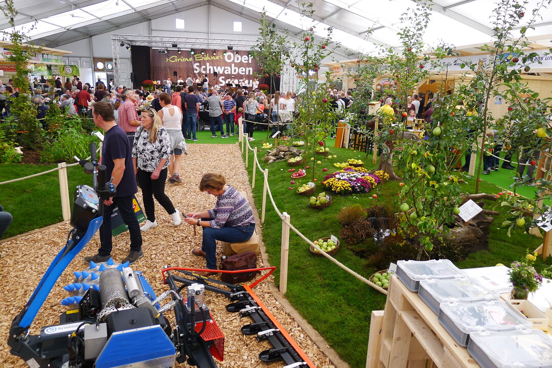 Unter dem Motto "Oberschwaben - biologisch vielfältig aus Tradition" skizziert der Grüne Pfad die Agrikultur in der Region.