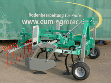 Ecocat 20-2 mit Striegel