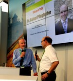 Zu Gast am Mittwoch: Dr. Rainer Pflugfelder (r.), Geschäftsführer der Viehzentrale Südwest steht Moderator Dr. Heiner Krehl Rede und Antwort.