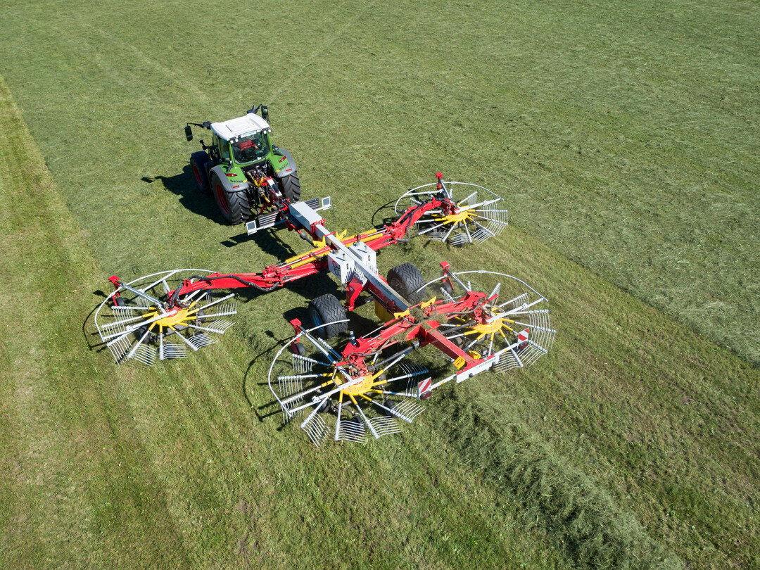 Sp�testens 2021 will P�ttinger im neuen Werk mit der Montage der ersten Rundballenpressen und Gro�schwader beginnen.