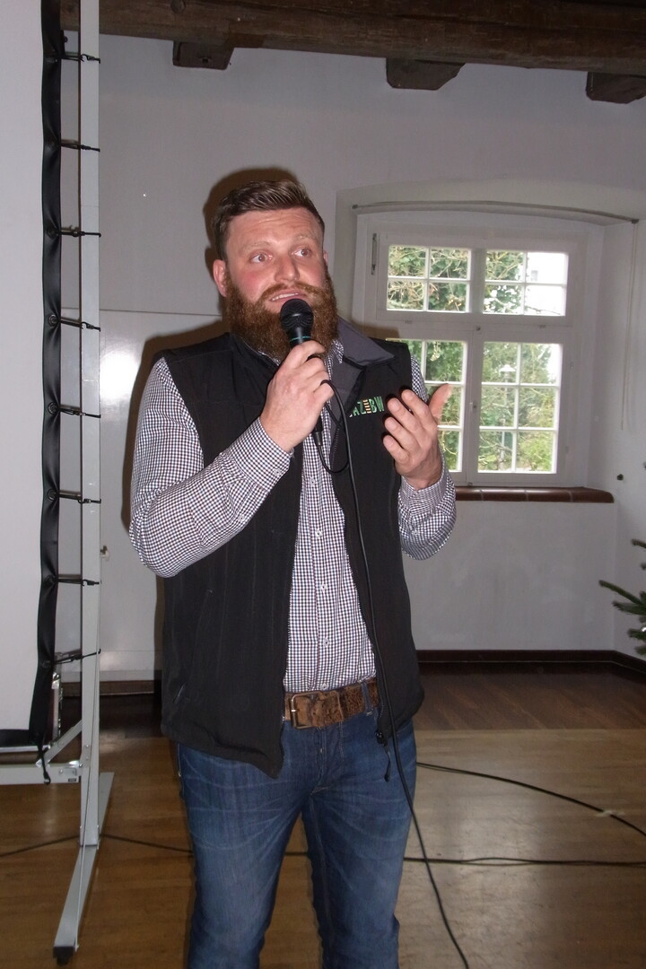Bequeme Liegeflächen und saubere Laufflächen sind für Tobias Fink vom LAZBW die am besten geeignetsten Vorbeugemaßnahmen für Klauenerkrankungen.