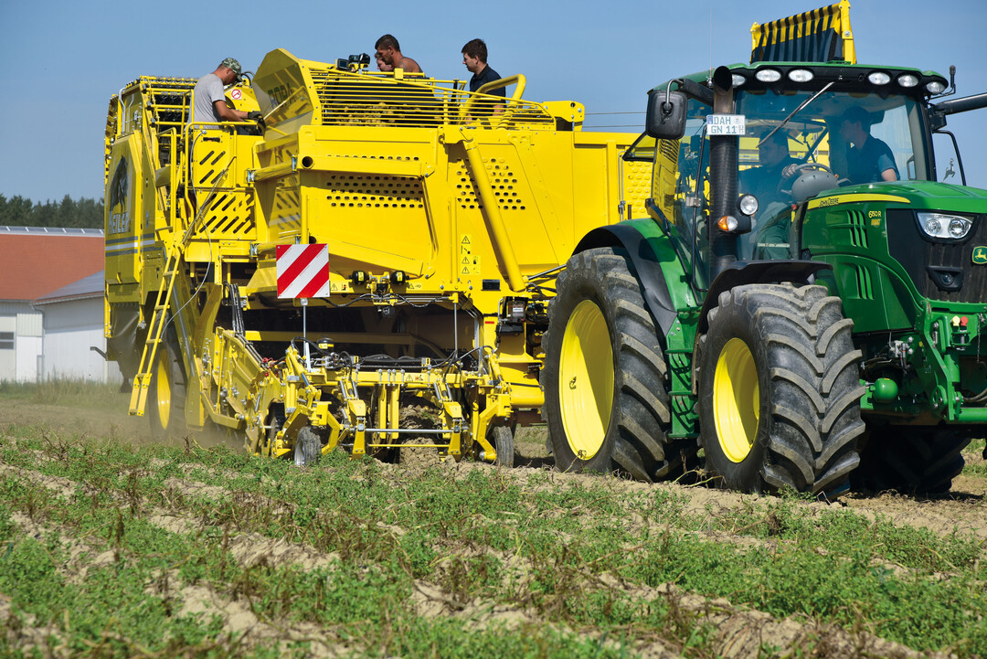 Ab 2022 gibt es eine Aufnahme ohne Dammrollen f�r die Ropa Keiler 2 Kartoffelroder.