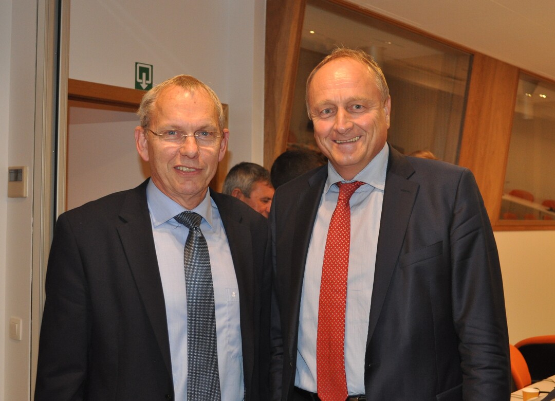 DBV-Pr�sident Joachim Rukwied gratuliert dem neuen Copa-Pr�sidenten Martin Merrild nach dessen Wahl in Br�ssel.