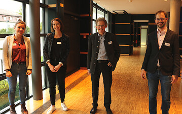 Runder Tisch Privatwaldbetreuung: Durch die Veranstaltung in Laupheim am 15. Oktober führten (v.l.) Anna-Theresa Dreher und Tina Riede von der Führungsakademie Baden-Württemberg sowie Landesforstpräsident Martin Strittmatter und Michael Gerster vom MLR.