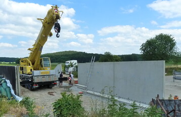 Mit der neuen Anlagenverordnung AwSV werden an den Bau von Fahrsilos, aber auch an Gülle- und Festmistlagerstätten höhere Anforderungen gestellt. Das treibt die Kosten.