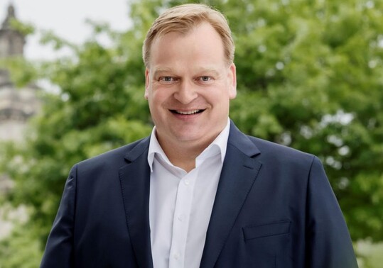 Der agrarpolitische Sprecher der CDU/CSU-Bundestagsfraktion, Albert Stegemann, sichert eine F�rderung f�r den Umbau der Tierhaltung in Milliardenh�he zu.