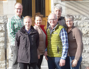 Auf dam Bild v.l.n.r.: Andreas M�ller, Ariane Kari, Dr. Julia Stubenbord, Rainer M�ller, J�rg Sauter und Silke M�ller