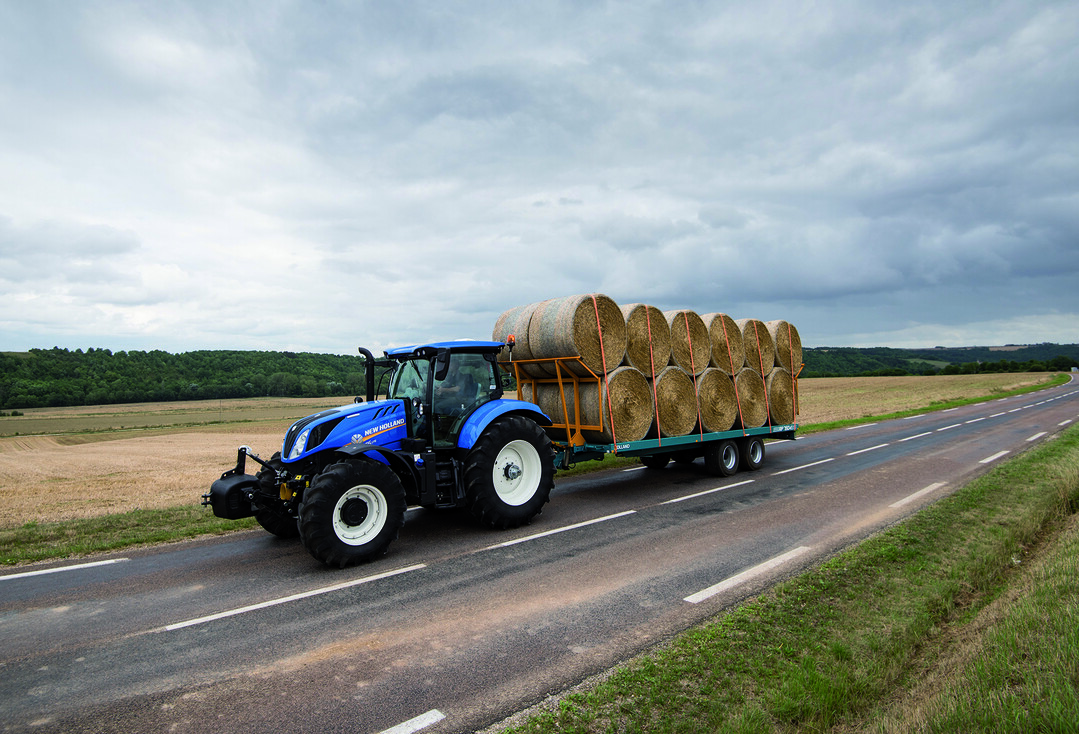 Die vier ungeraden G�nge plus eine Kupplung sind auf einer Welle, die 4 geraden G�nge plus eine Kupplung auf einer zweiten Welle angeordnet. Die zwei Kupplungen schalten die Verbindungen zwischen den Wellen. Wird von einem ungeraden Gang in einen geraden geschaltet, so �ffnet die Kupplung des ungeraden Gangs, w�hrend die andere Kupplung den geraden Gang kraftschl�ssig macht. Und das ruckfrei, einfach und �u�erst effizient.  Getrennte Kupplungen f�r Vorw�rts- und R�ckw�rtsg�nge sorgen f�r kontrollierte Lastwendeschaltungen selbst auf steilen H�ngen. Der Gruppenwechsel erfolgt vollst�ndig automatisiert.  