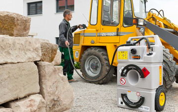  Betankung der Einsatzfahrzeuge: Landwirte k�nnen die Agrardieselentlastung ab Januar 2021 �ber das B�rger- und Gesch�ftskundenportal (BuG) beantragen.