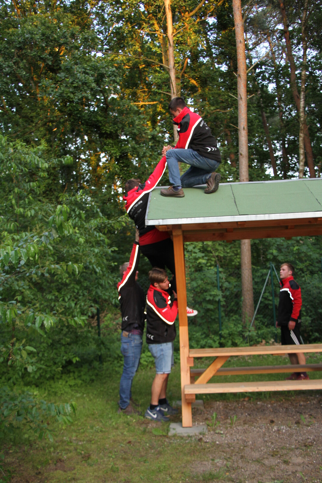 Ab und zu muss man einander helfen;-)