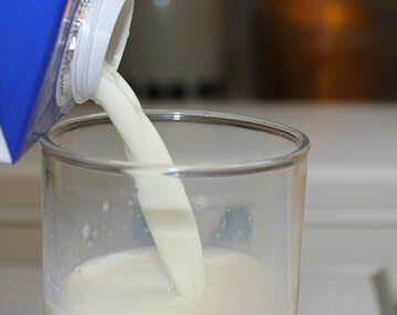 Die Discounter Ketten Aldi und Norma haben ihre Preise f�r Trinkmilch, Sahne, Quark und Butter seit Anfang Mai kr�ftig reduziert.