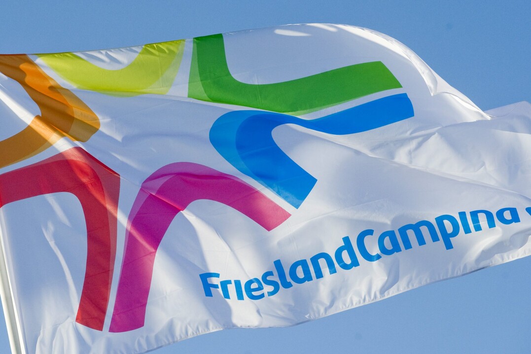Der Mitgliederrat der Molkereigenossenschaft FrieslandCampina U.A. hat dem Verkauf von Teilen des deutschen Verbrauchergesch�fts von FrieslandCampina an die Unternehmensgruppe Theo M�ller zugestimmt.