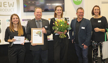 Auszeichnung "best new product" auf der Biofach in N�rnberg: F�r die Schrozberger Milchbauern freut sich Gesch�ftsf�hrer Friedemann Vogt (2.v.l) �ber den Preis. 