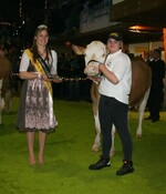 Nicht zu toppen: Vanessa Baier aus Ehingen siegte im Vorführwettbewerb bei der Rasse Fleckvieh.