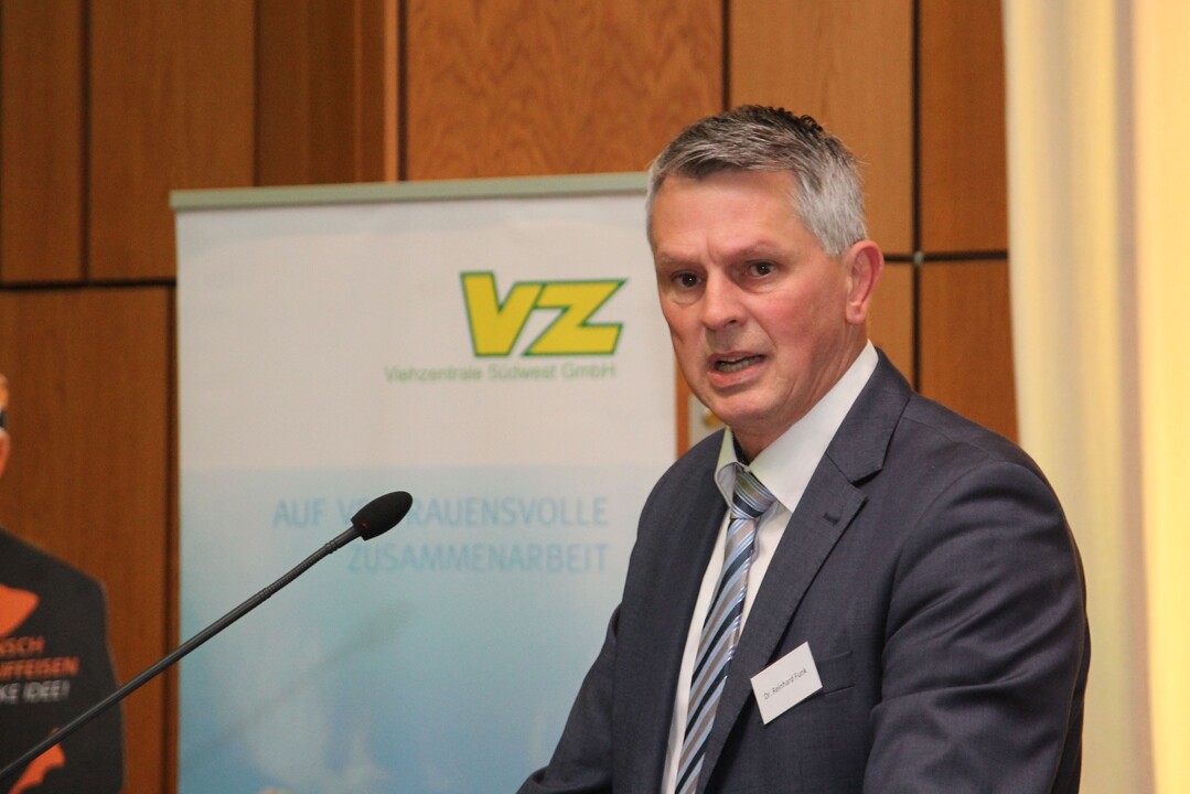 F�r Dr. Reinhard Funk entscheidet der wirtschaftliche Erfolg �ber die Zukunft eines Betriebszweigs.