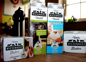 Die Wiesenherz-Milch gibt es seit einigen Wochen als Vollmilch mit 3,5 Prozent Fett oder fettarm mit 1,5 Prozent Fett sowie als Butter in vielen Rewe-M�rkten im S�dwesten zu kaufen.