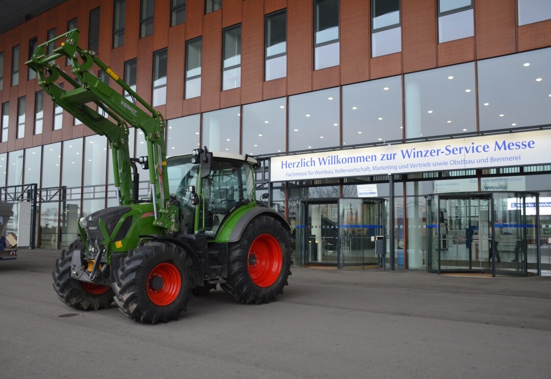 Statt der Winzer-Service Messe im Februar sind nun die Winzer-Info Tage auf dem Au�engel�nde der Messe im Mai geplant.